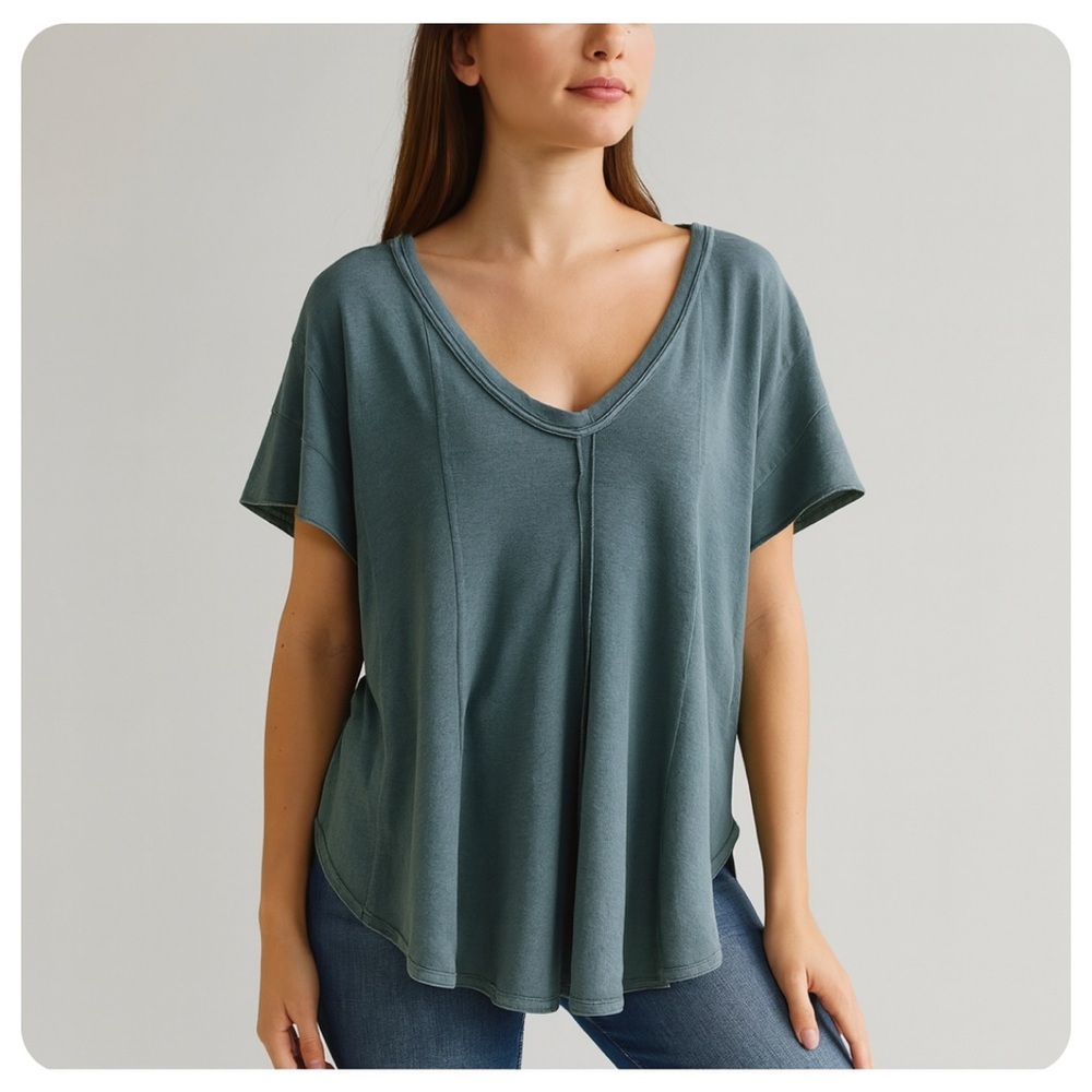 * We The Free Blue Flowy V-Neck Short Sleeve Tunic Top Womens Size L